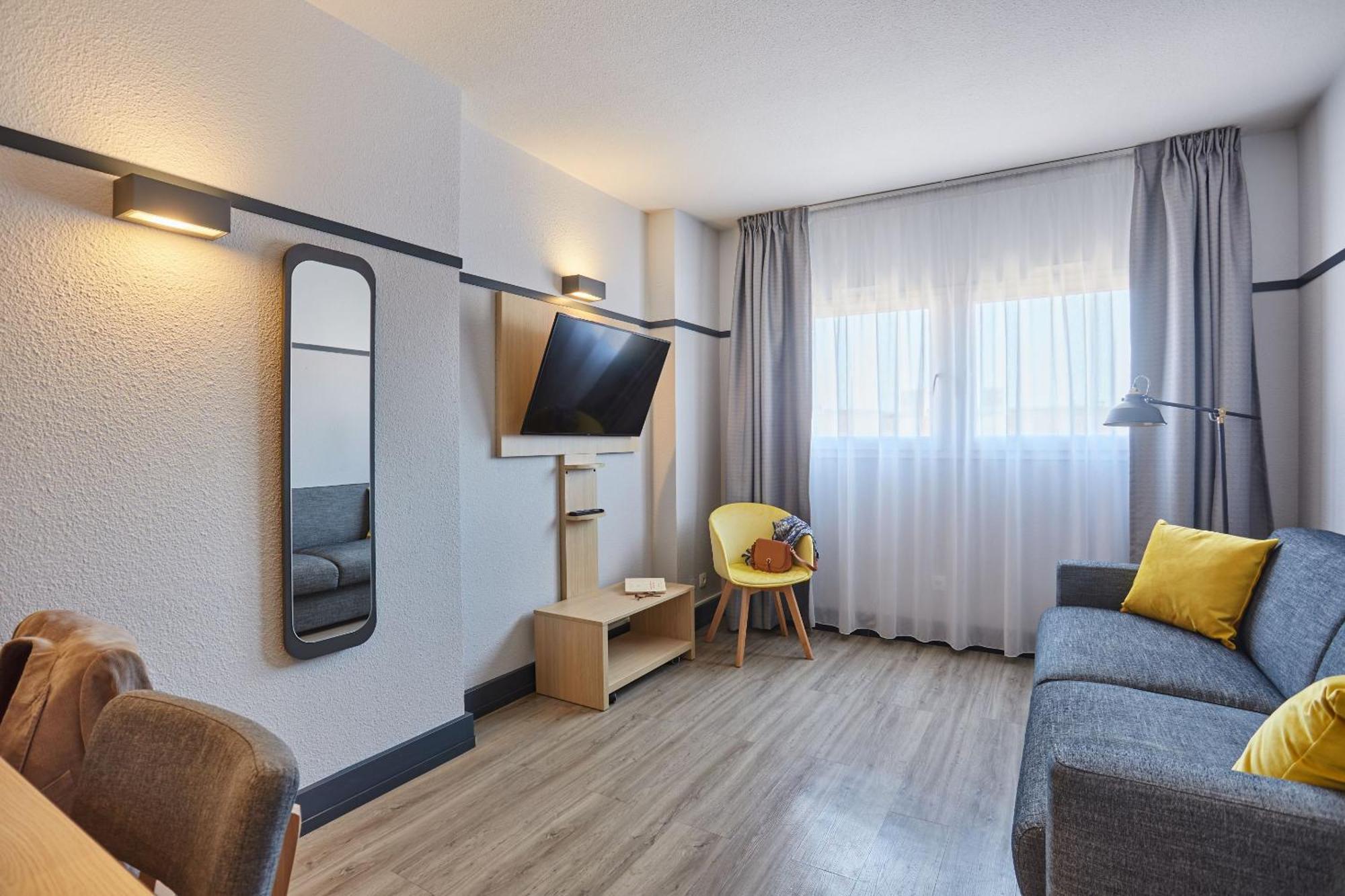 อพาร์ต โฮเต็ล โอดาลี เอเทรียม Aparthotel เอ็ก-ซอง-โพรวองซ์ ภายนอก รูปภาพ