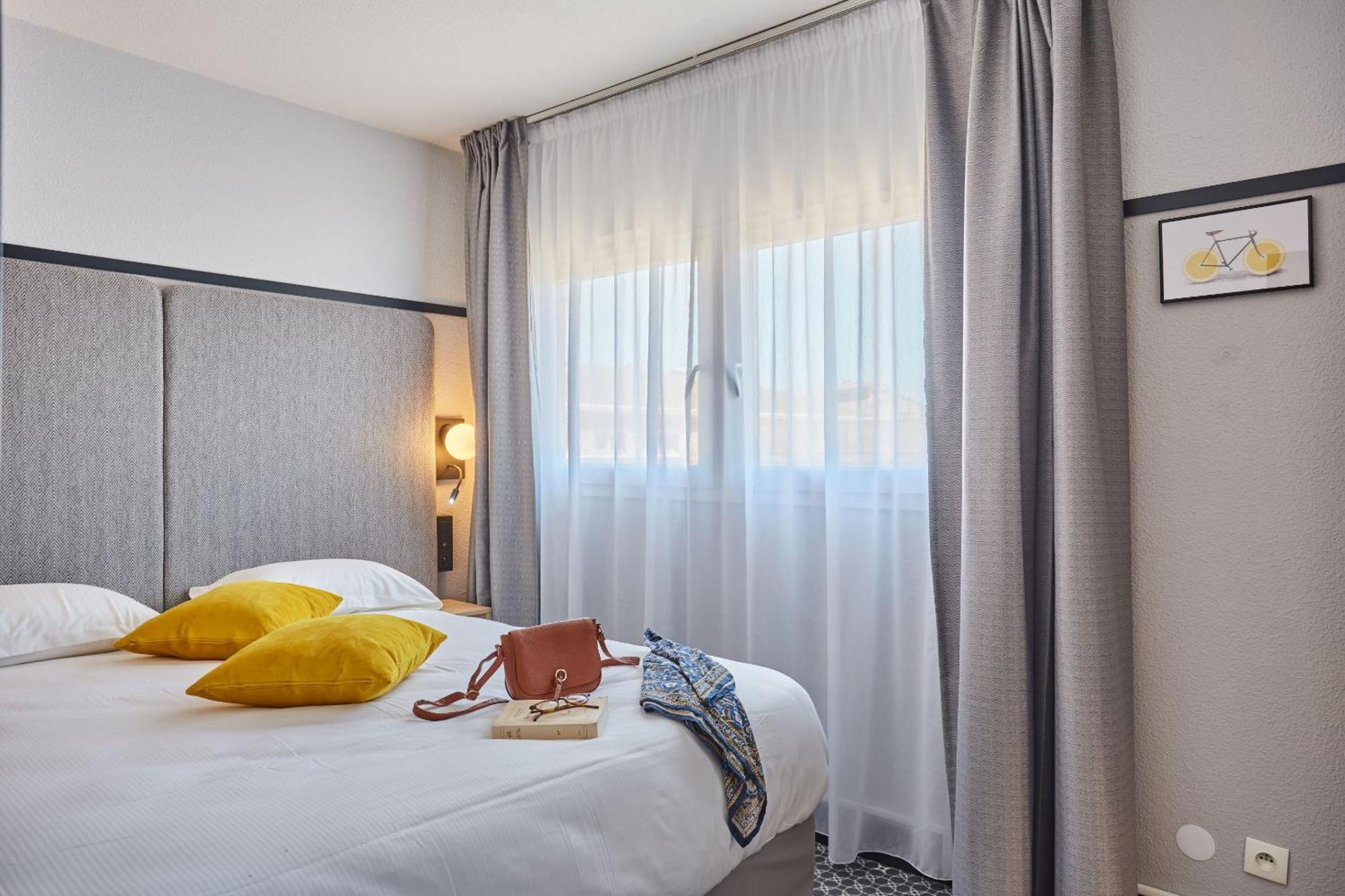 อพาร์ต โฮเต็ล โอดาลี เอเทรียม Aparthotel เอ็ก-ซอง-โพรวองซ์ ภายนอก รูปภาพ