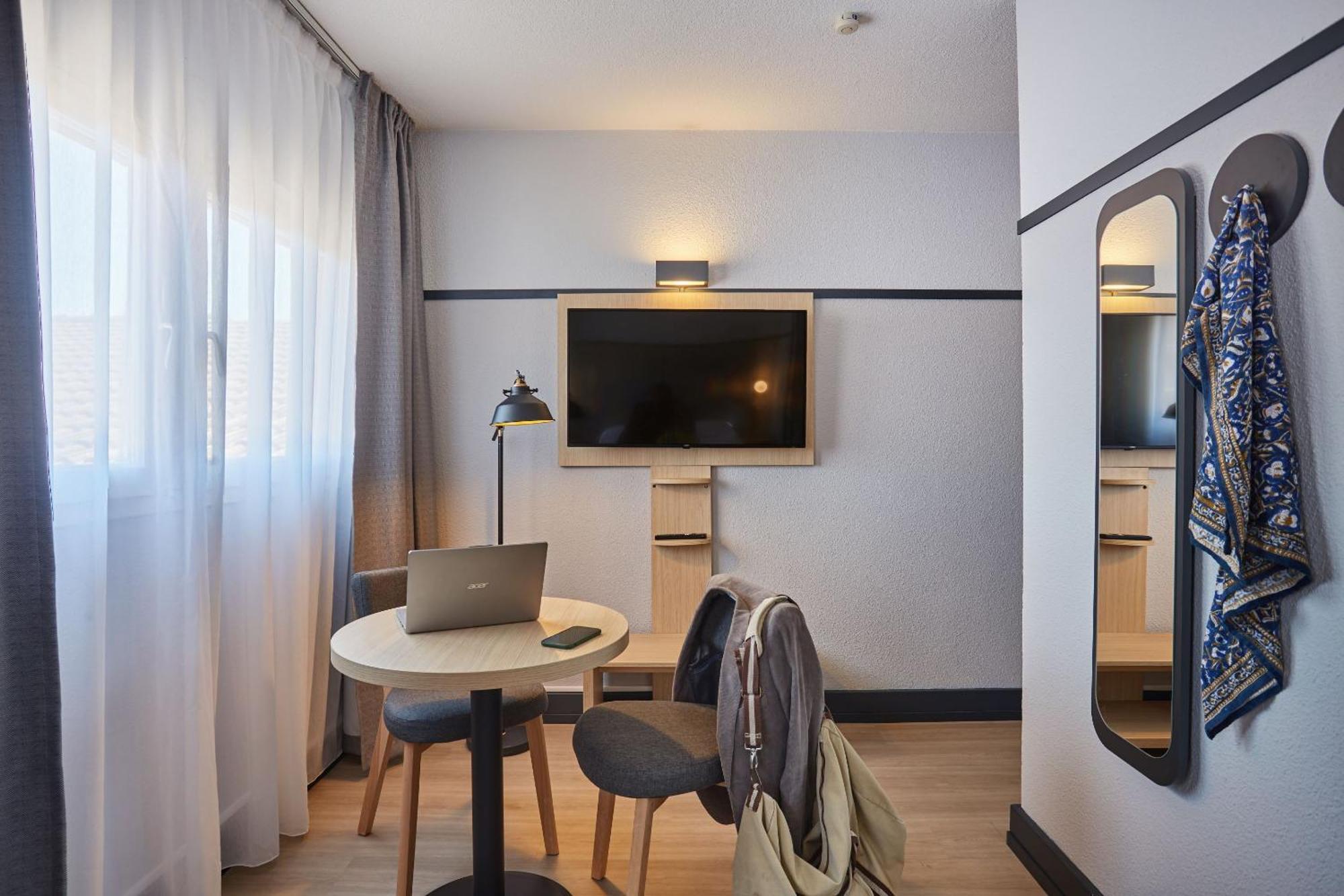 อพาร์ต โฮเต็ล โอดาลี เอเทรียม Aparthotel เอ็ก-ซอง-โพรวองซ์ ภายนอก รูปภาพ