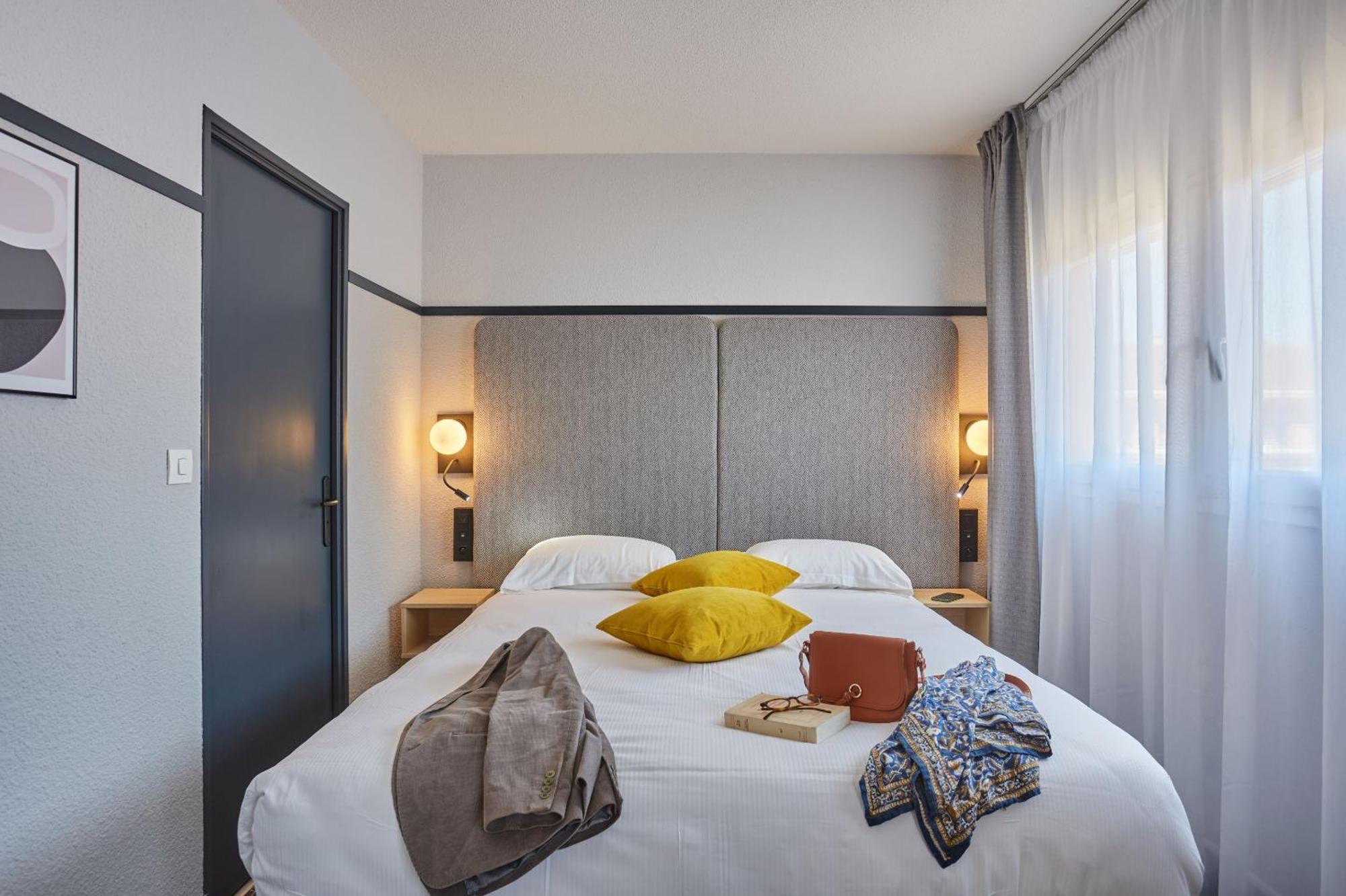 อพาร์ต โฮเต็ล โอดาลี เอเทรียม Aparthotel เอ็ก-ซอง-โพรวองซ์ ภายนอก รูปภาพ
