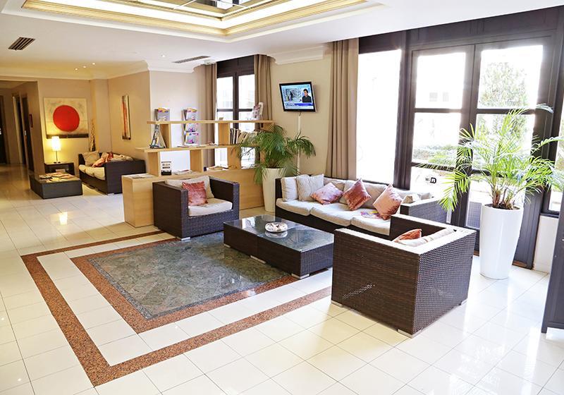 อพาร์ต โฮเต็ล โอดาลี เอเทรียม Aparthotel เอ็ก-ซอง-โพรวองซ์ ภายนอก รูปภาพ